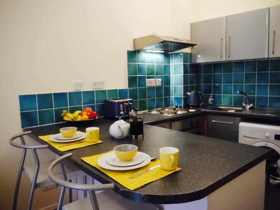 Fabulous Location, One Bedroom West End Flat, Just Off Byres Rd, Close To Sec & Hydro Glasgow Exterior foto