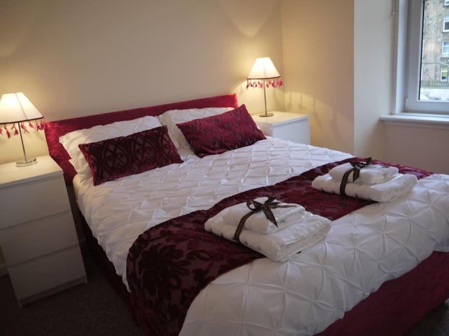 Fabulous Location, One Bedroom West End Flat, Just Off Byres Rd, Close To Sec & Hydro Glasgow Exterior foto