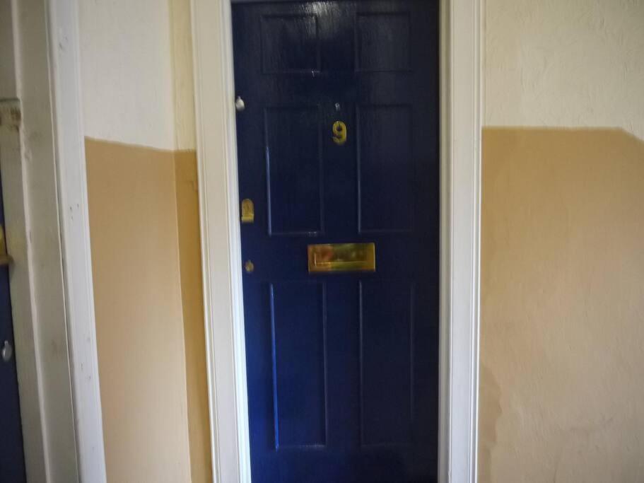 Fabulous Location, One Bedroom West End Flat, Just Off Byres Rd, Close To Sec & Hydro Glasgow Exterior foto