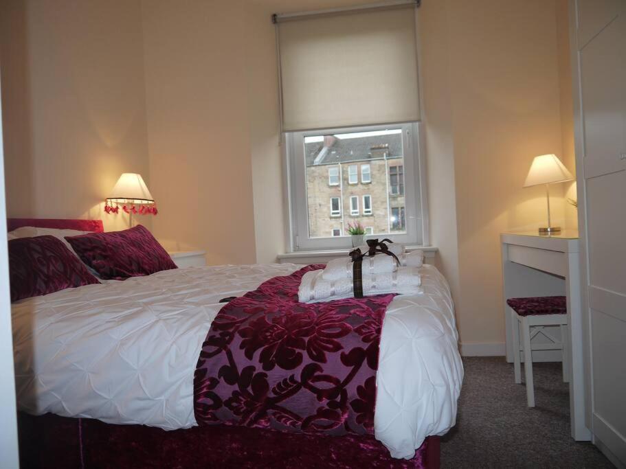 Fabulous Location, One Bedroom West End Flat, Just Off Byres Rd, Close To Sec & Hydro Glasgow Exterior foto